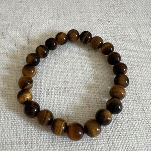 Tiger’s eye stone beaded bracelet